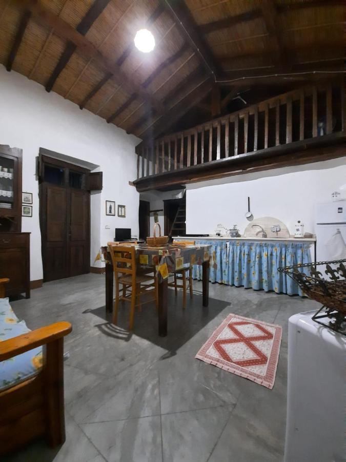 Domo Sedda Villa Galtellì Екстериор снимка